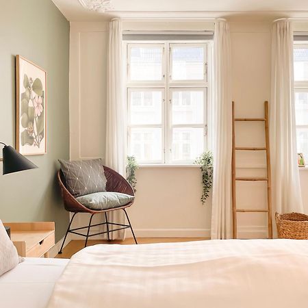 Large Apartment With 4 Bedrooms In コペンハーゲン エクステリア 写真