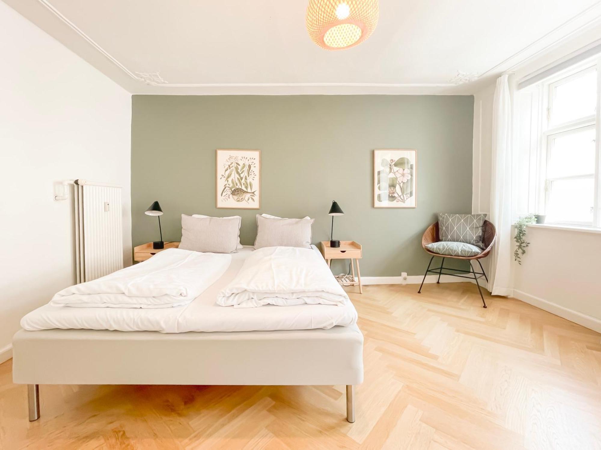 Large Apartment With 4 Bedrooms In コペンハーゲン エクステリア 写真